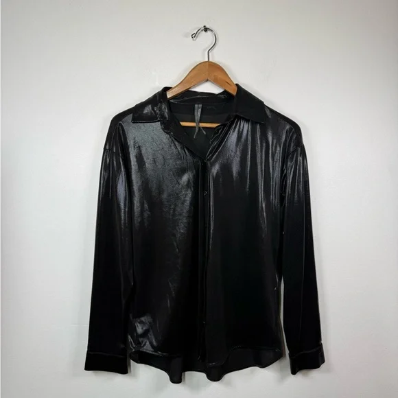 Anthropologie Shine Long-Sleeve Buttondown Shirt - Picture 2 of 5